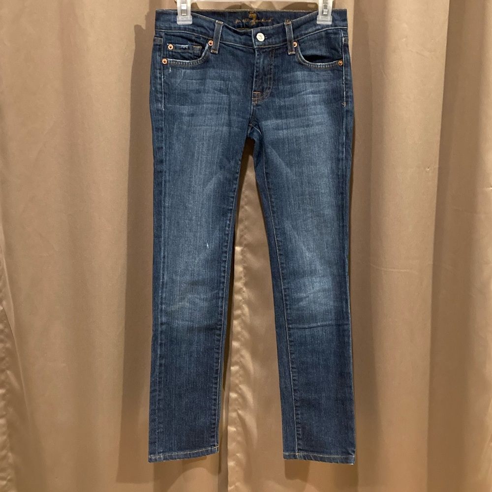 7 for All Mankind Jeans. Size 25. Straight legs. 5 pockets. Some flex to fabric